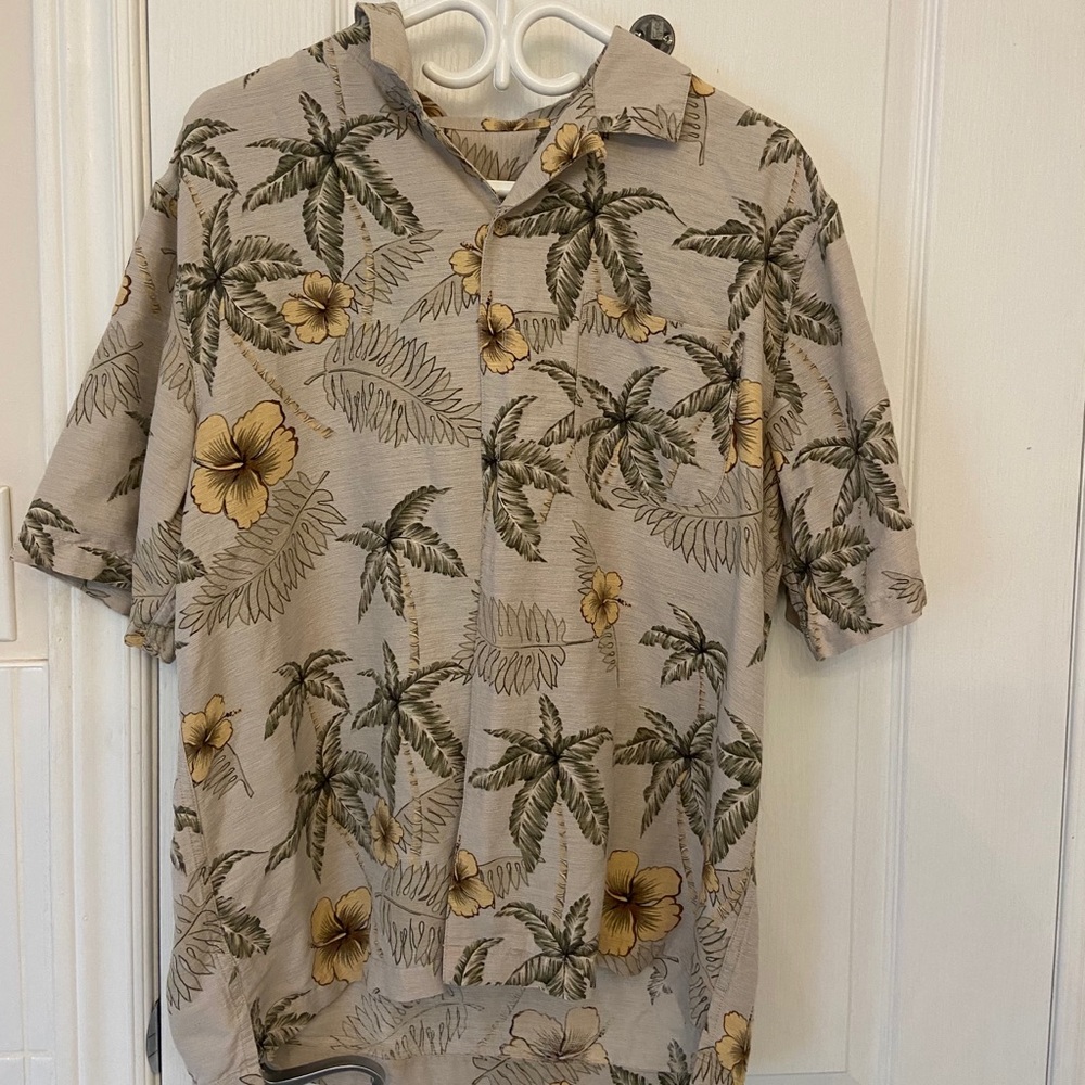 Batik Bay Silk Men’s Hawaiian button down shirt